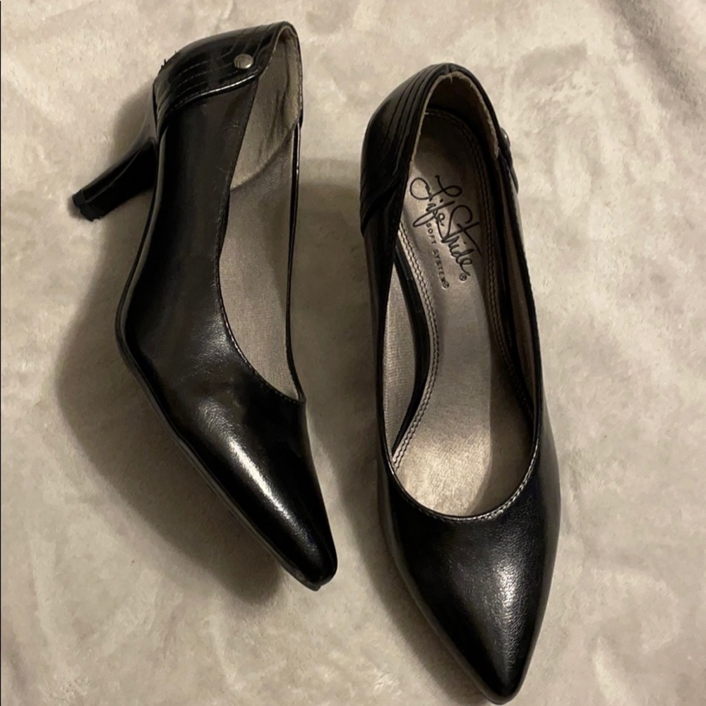 Heels - Picture 2 of 3